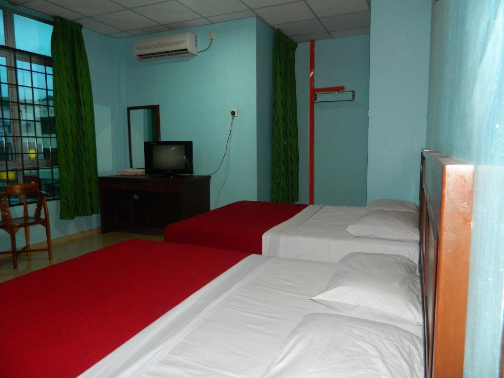 River Side Hotel Mersing Quarto foto